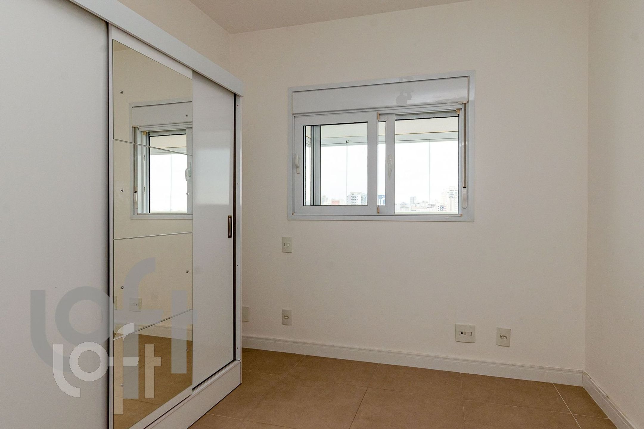 Apartamento à venda com 2 quartos, 67m² - Foto 12