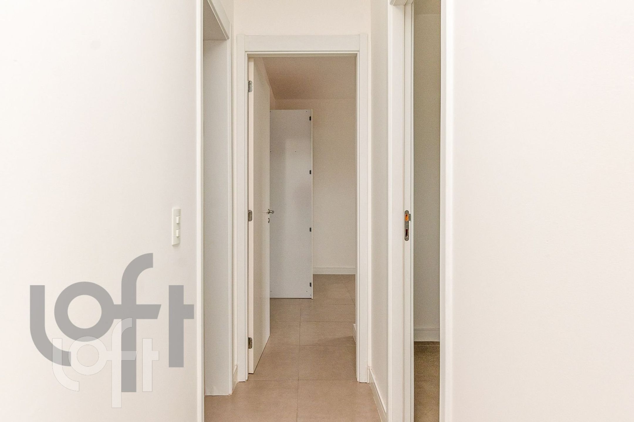 Apartamento à venda com 2 quartos, 67m² - Foto 10