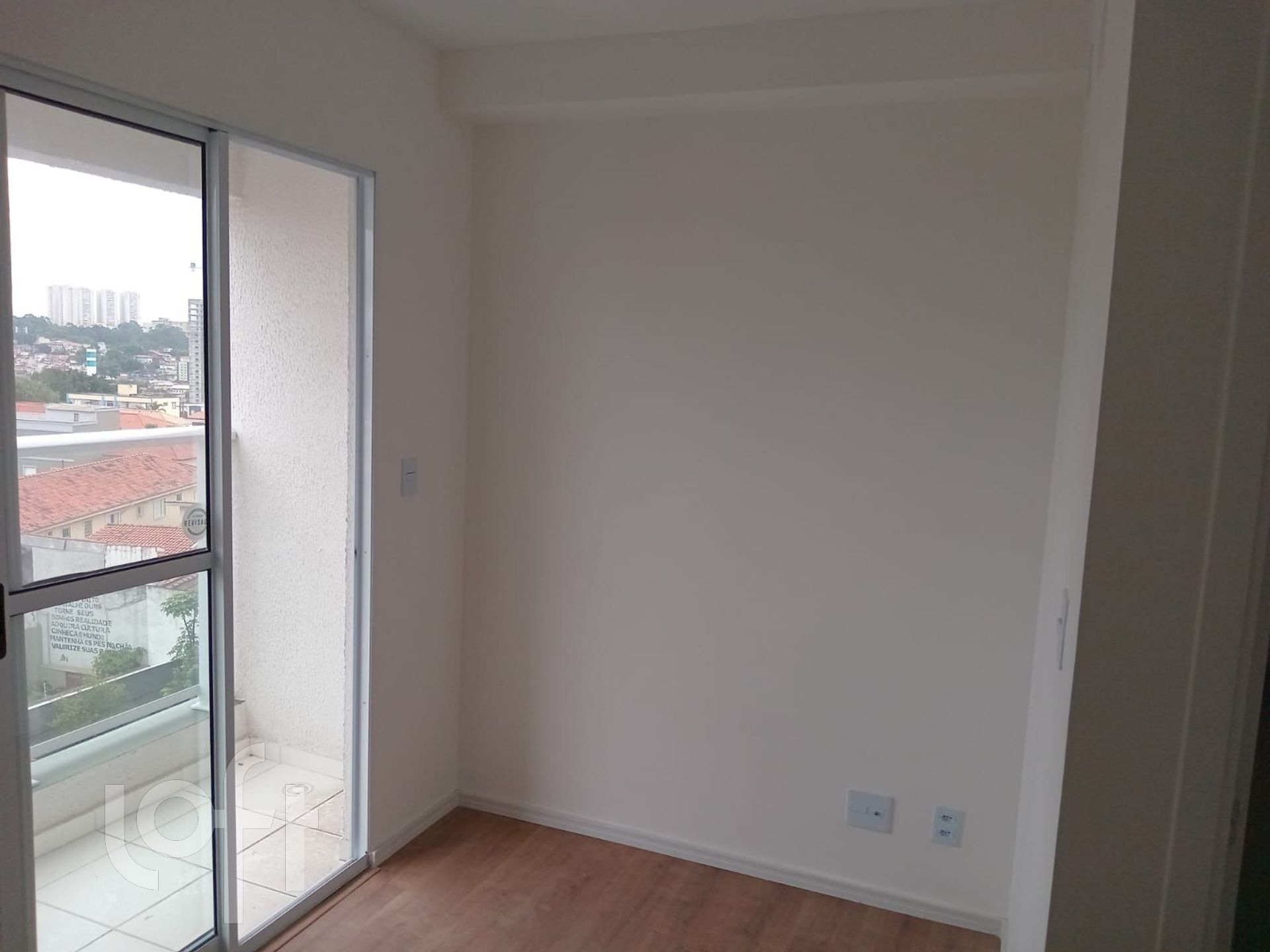 Apartamento à venda com 1 quarto, 15m² - Foto 2