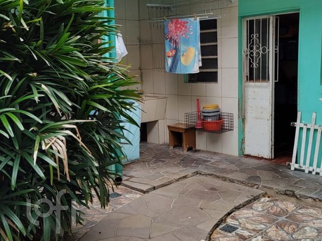 Casa com 100m², 2 dormitórios, 1 vaga, Rio Branco em Porto Alegre