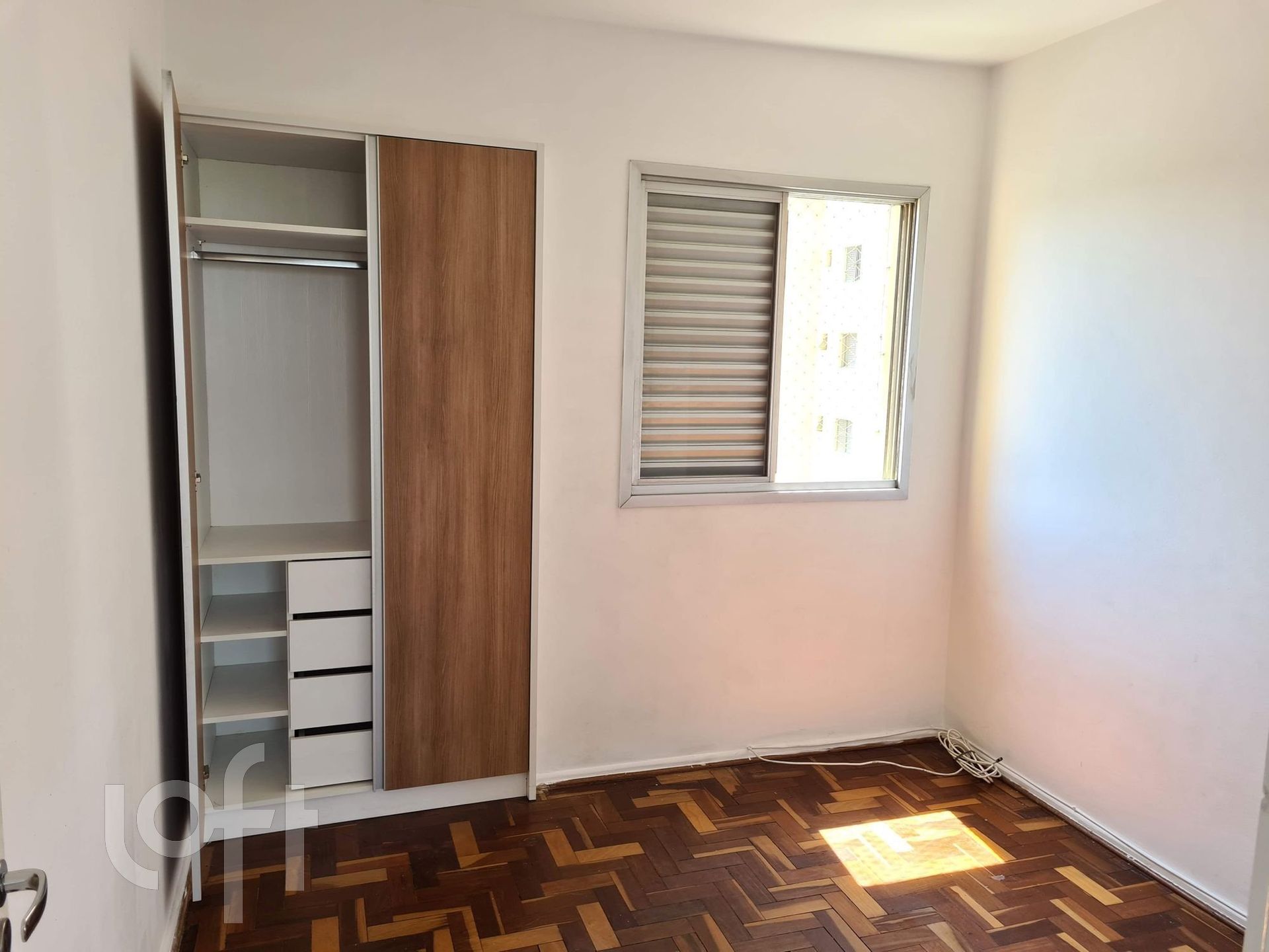 Apartamento à venda com 2 quartos, 60m² - Foto 2