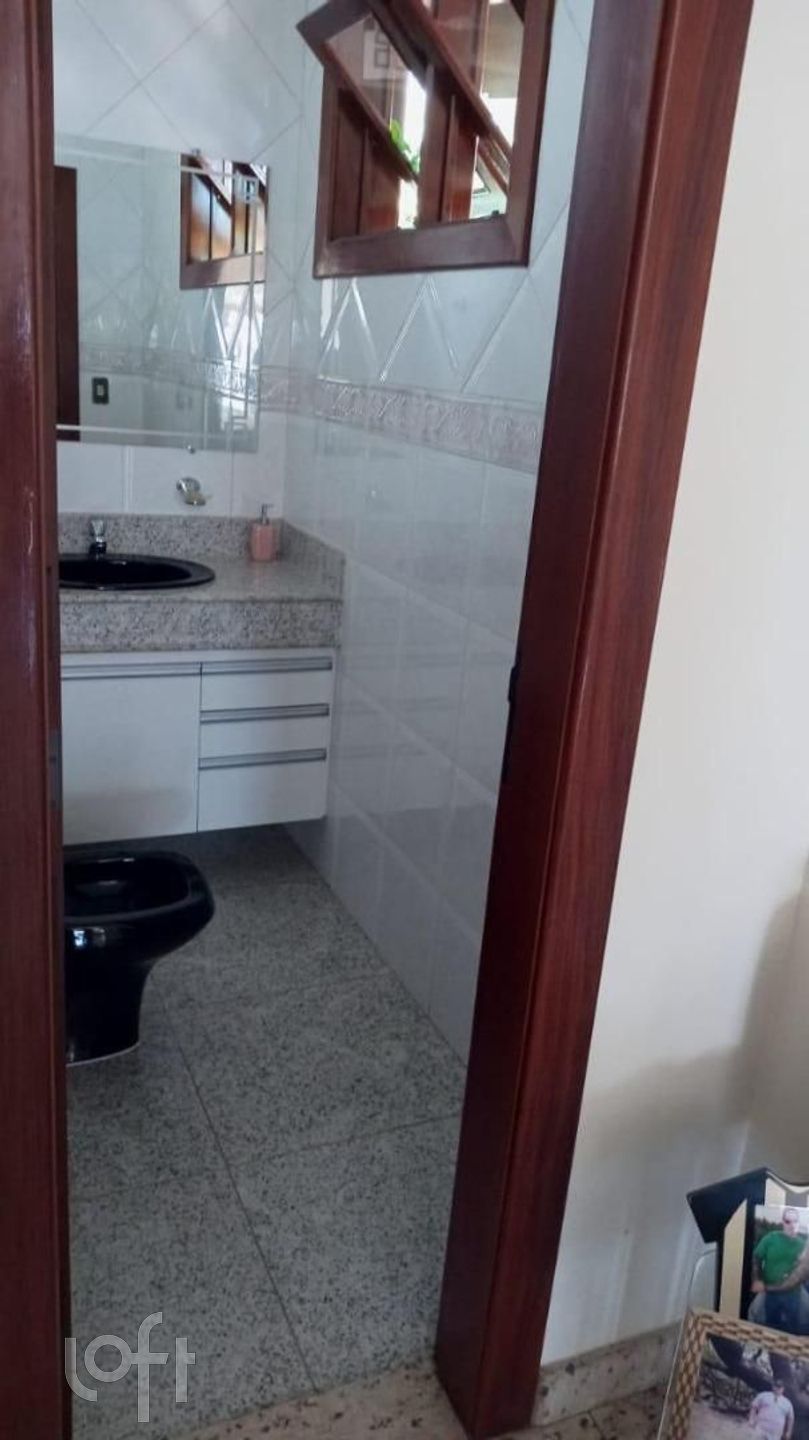 Casa à venda com 3 quartos, 281m² - Foto 10