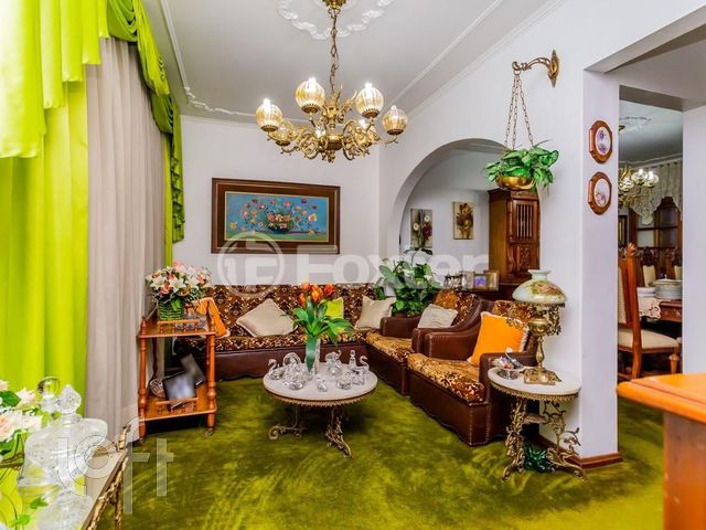 Apartamento com 113m², 4 dormitórios, Vila Ipiranga em Porto Alegre
