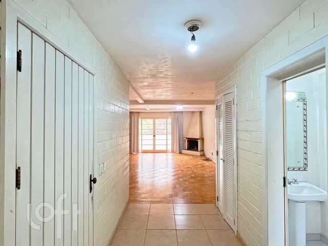 Apartamento com 180m², 3 dormitórios, 1 suíte, 2 vagas, São João em Porto Alegre