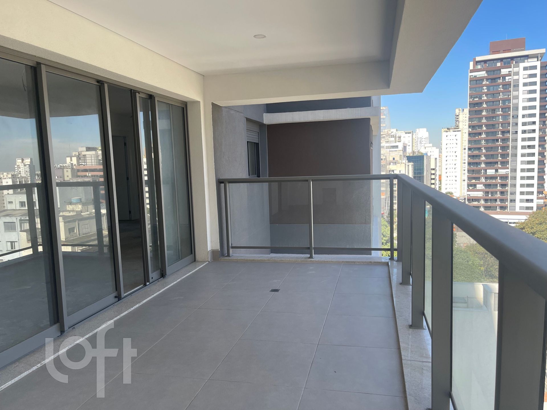 Apartamento à venda com 3 quartos, 145m² - Foto 6