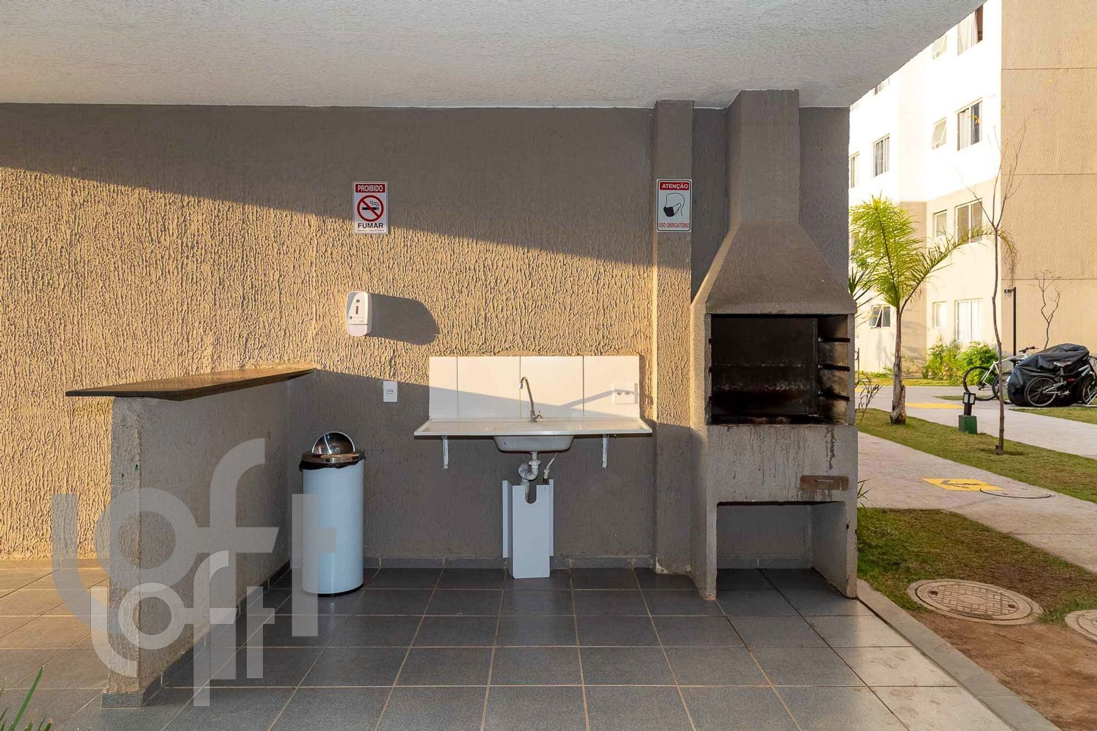 Apartamento à venda com 2 quartos, 42m² - Foto 18