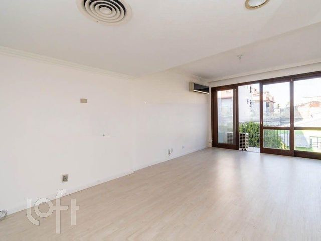Apartamento com 105m², 3 dormitórios, 1 suíte, 1 vaga, Bom Fim em Porto Alegre
