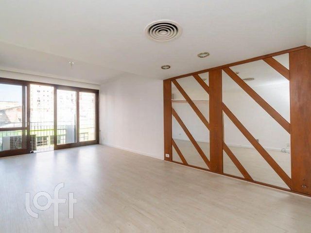 Apartamento com 105m², 3 dormitórios, 1 suíte, 1 vaga, Bom Fim em Porto Alegre