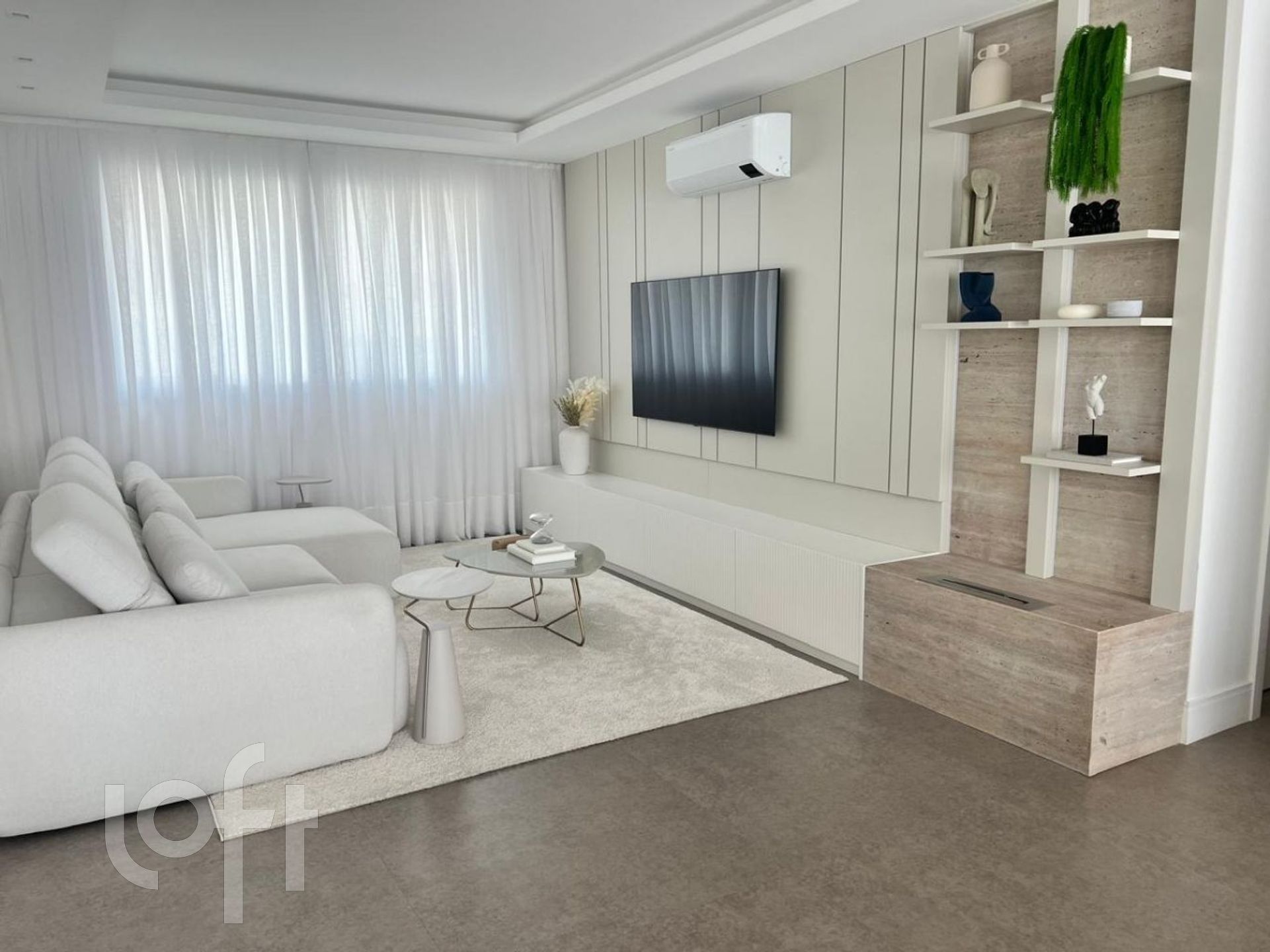 Apartamentos com 142m², 4 quartos, 4 suítes, 3 garagens, no bairro Centro em Balneário Camboriú