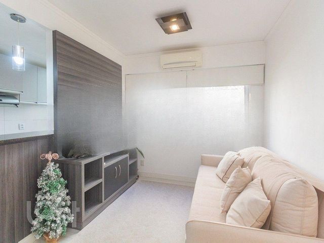 Apartamento com 70m², 2 dormitórios, 1 suíte, 1 vaga, Vila Ipiranga em Porto Alegre