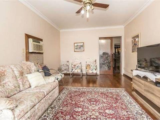 Apartamento com 214m², 4 dormitórios, 1 suíte, 3 vagas, Menino Deus em Porto Alegre