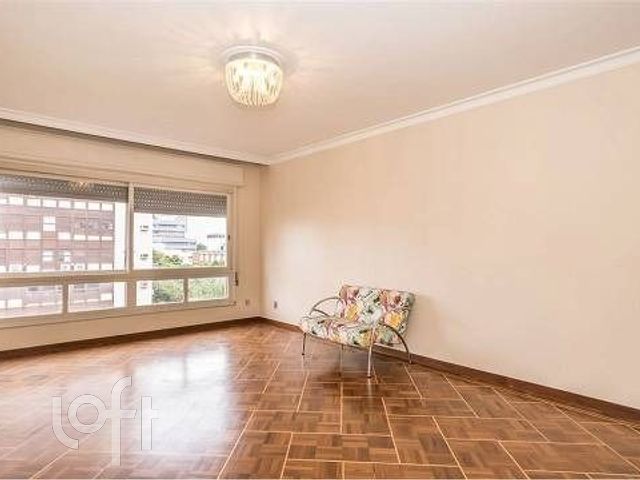 Apartamento com 214m², 4 dormitórios, 1 suíte, 3 vagas, Menino Deus em Porto Alegre