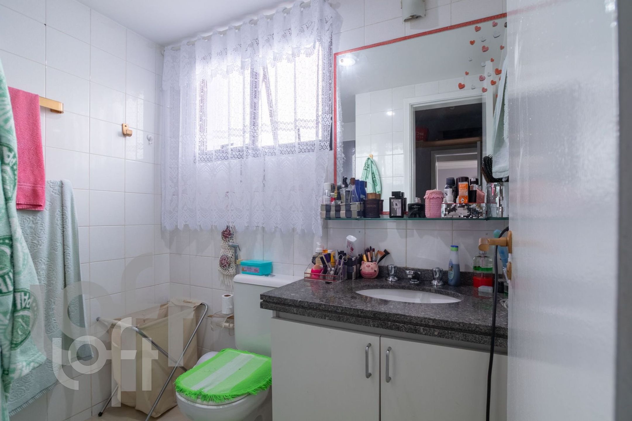 Apartamento à venda com 2 quartos, 67m² - Foto 2