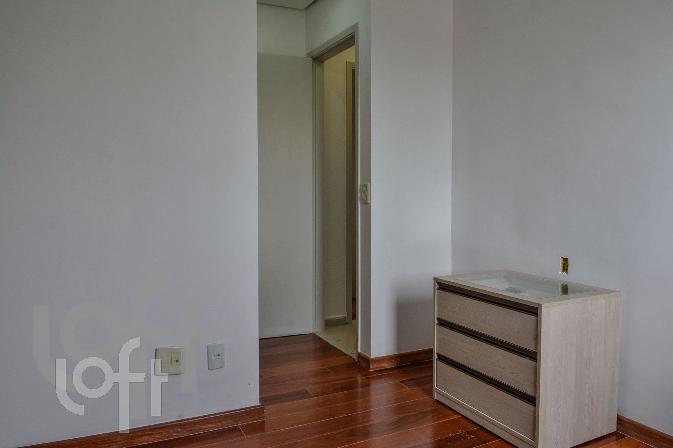 Apartamento à venda com 4 quartos, 198m² - Foto 3