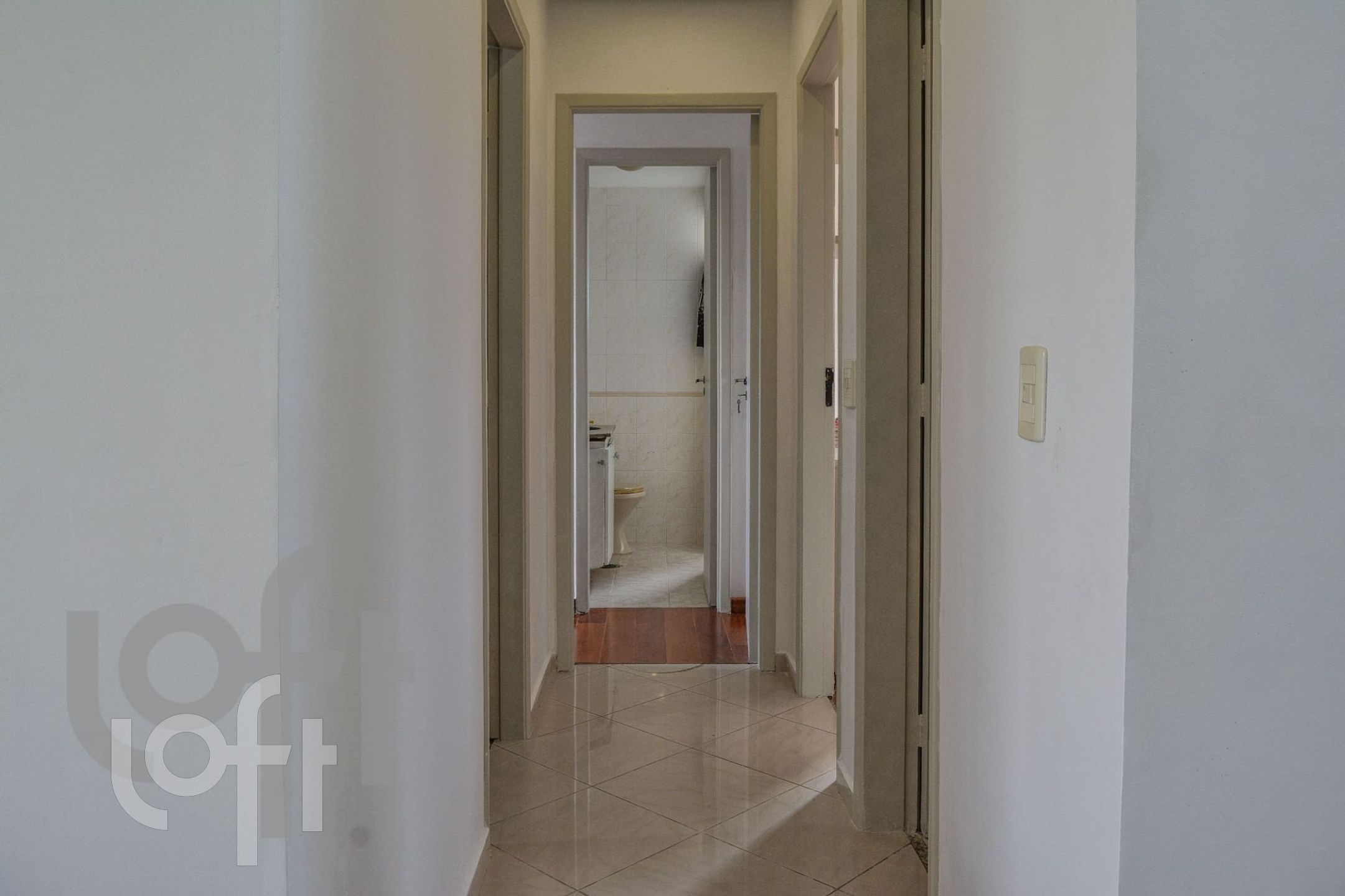 Apartamento à venda com 4 quartos, 198m² - Foto 12