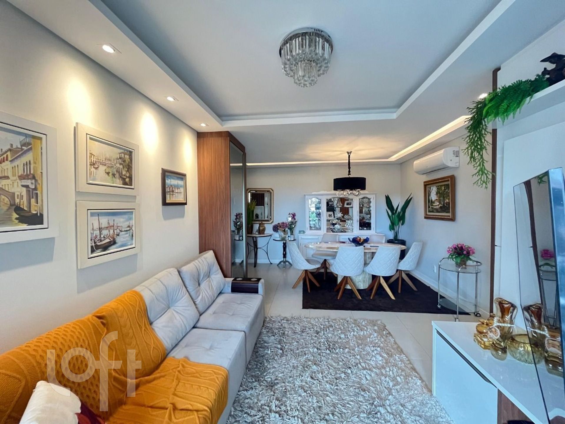 Apartamento Andar Alto a  Venda de 3 Dormitórios ( 2 Suítes) - Bairro Estreito - Florianópolis SC