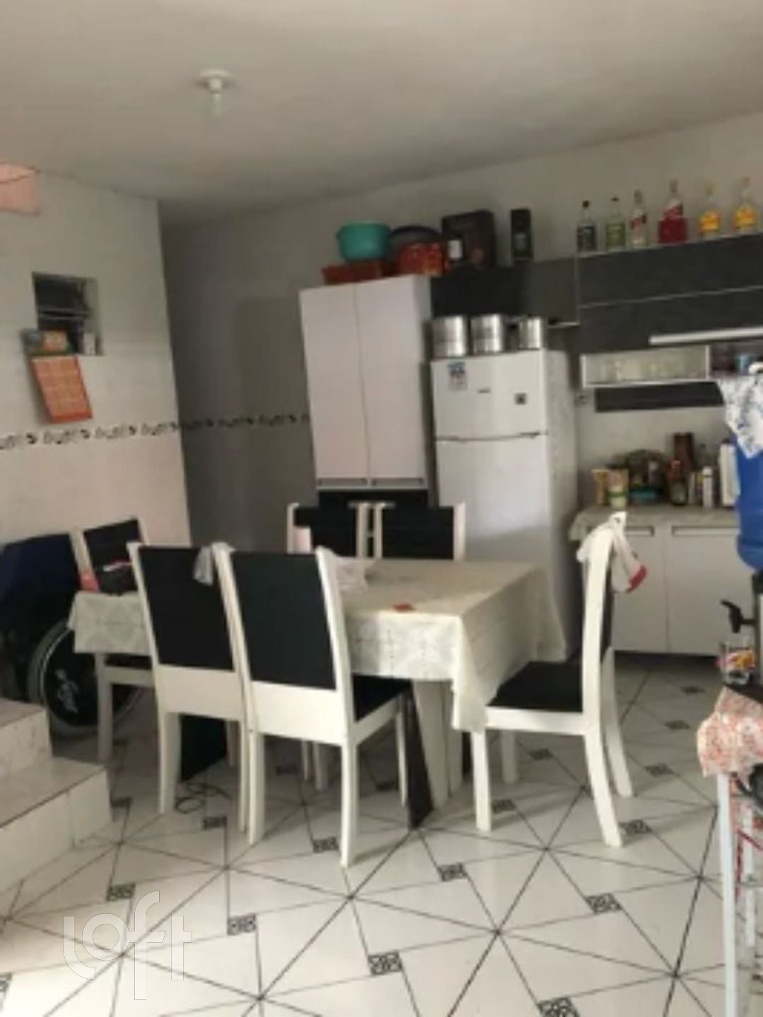 Casa à venda com 3 quartos, 176m² - Foto 1