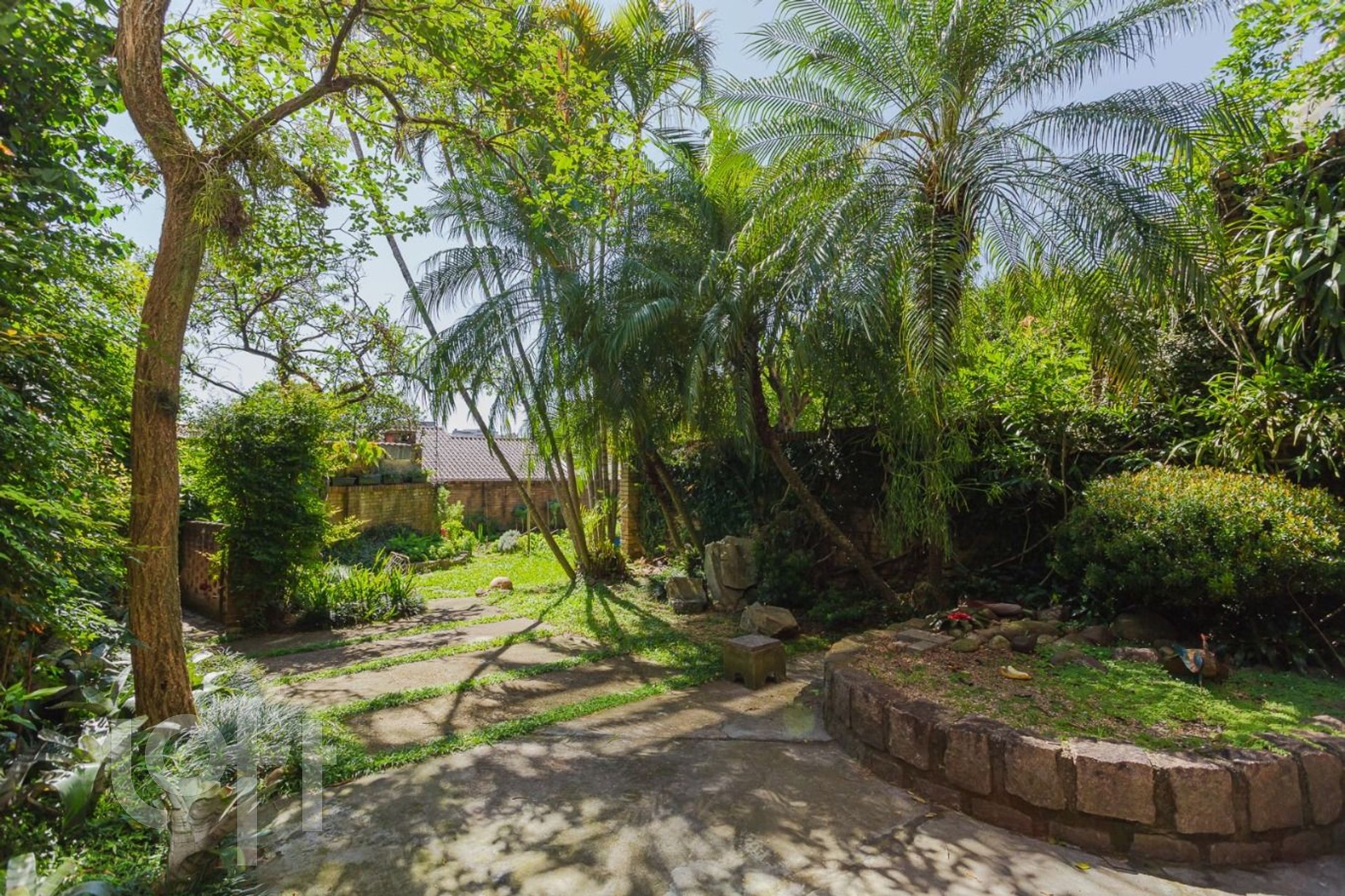 Casa com 283m², 3 dormitórios, 1 suíte, 3 vagas, Cristo Redentor em Porto Alegre