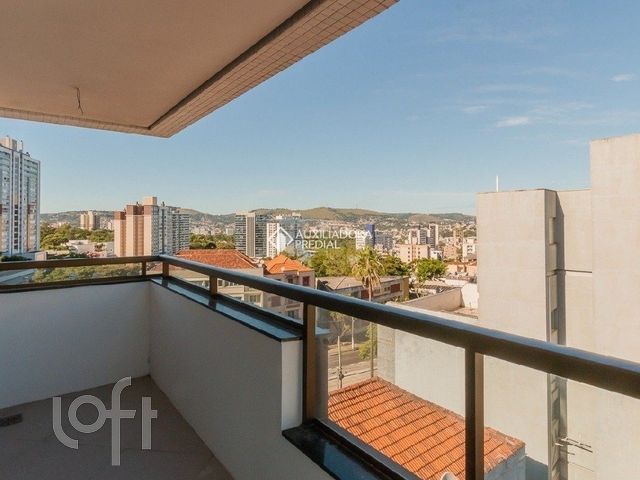 Apartamento com 119m², 3 dormitórios, 1 suíte, 2 vagas, Petrópolis em Porto Alegre