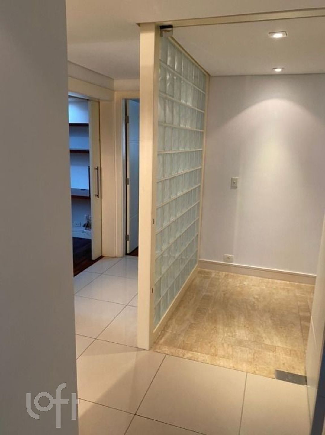 Apartamento à venda com 4 quartos, 200m² - Foto 14