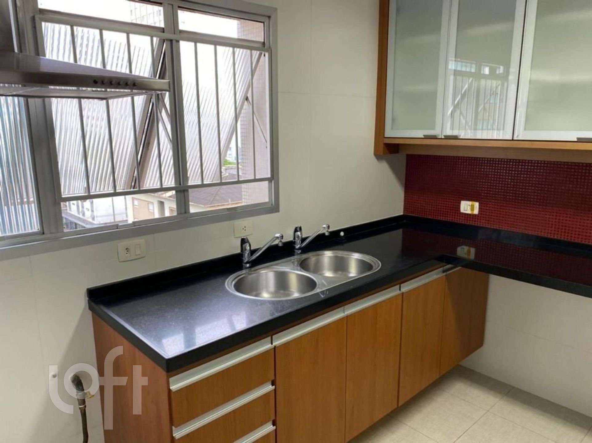 Apartamento à venda com 4 quartos, 200m² - Foto 6