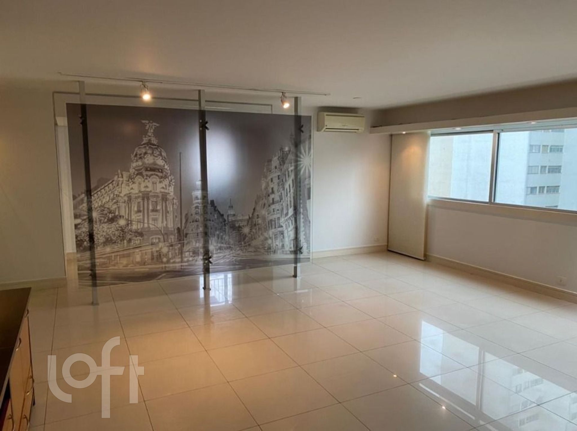 Apartamento à venda com 4 quartos, 200m² - Foto 2