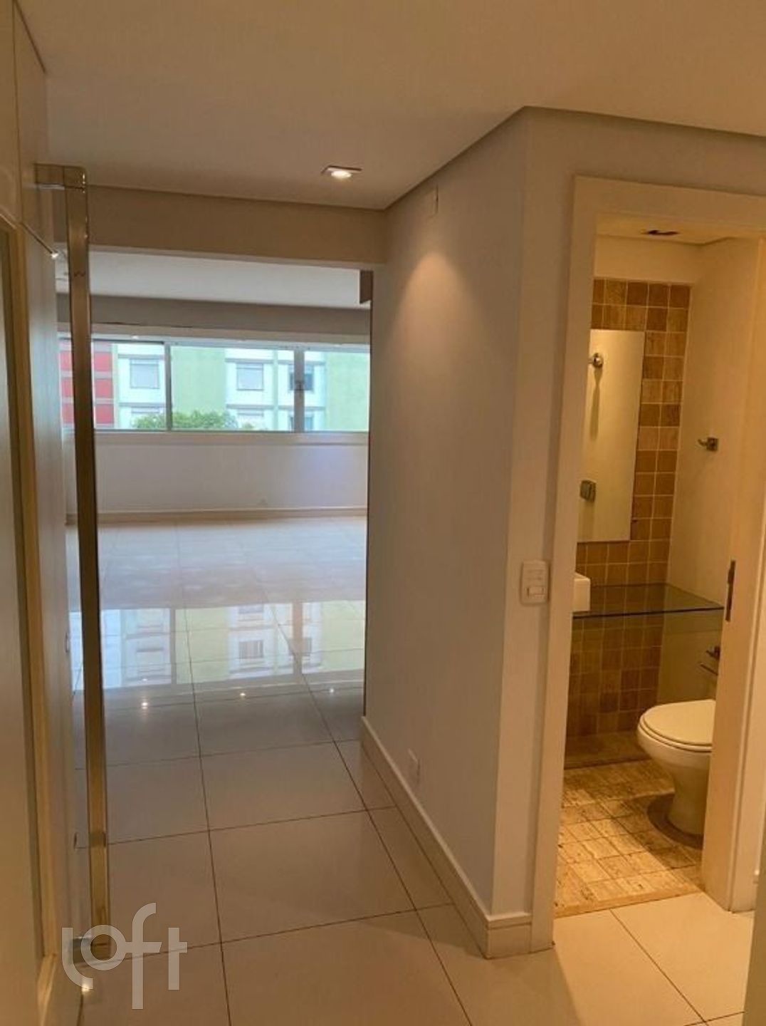 Apartamento à venda com 4 quartos, 200m² - Foto 1