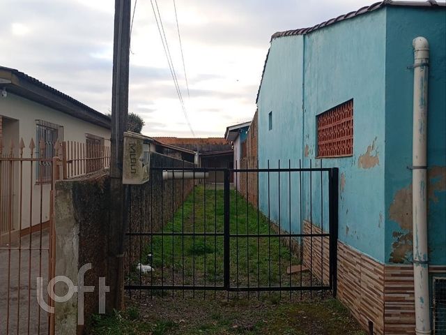 Casa com 54m², 2 dormitórios no bairro Harmonia em Canoas para Comprar