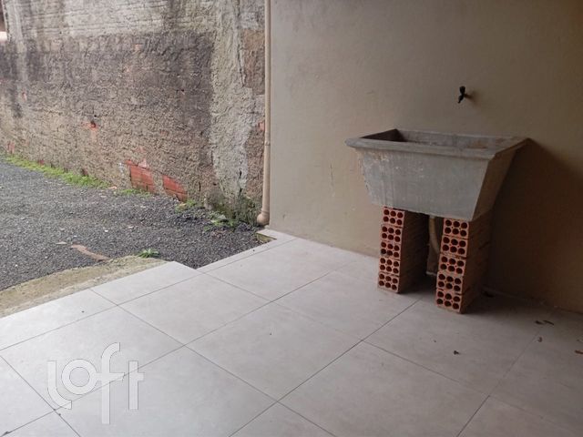 Casa com 54m², 2 dormitórios no bairro Harmonia em Canoas para Comprar