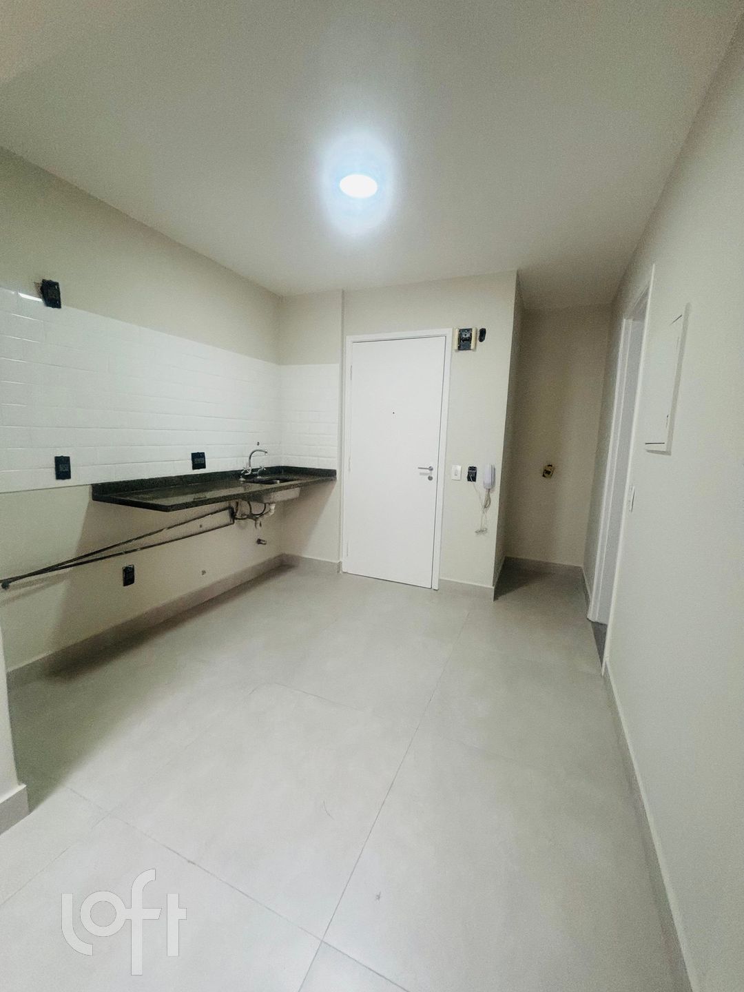 Apartamento à venda com 3 quartos, 89m² - Foto 2