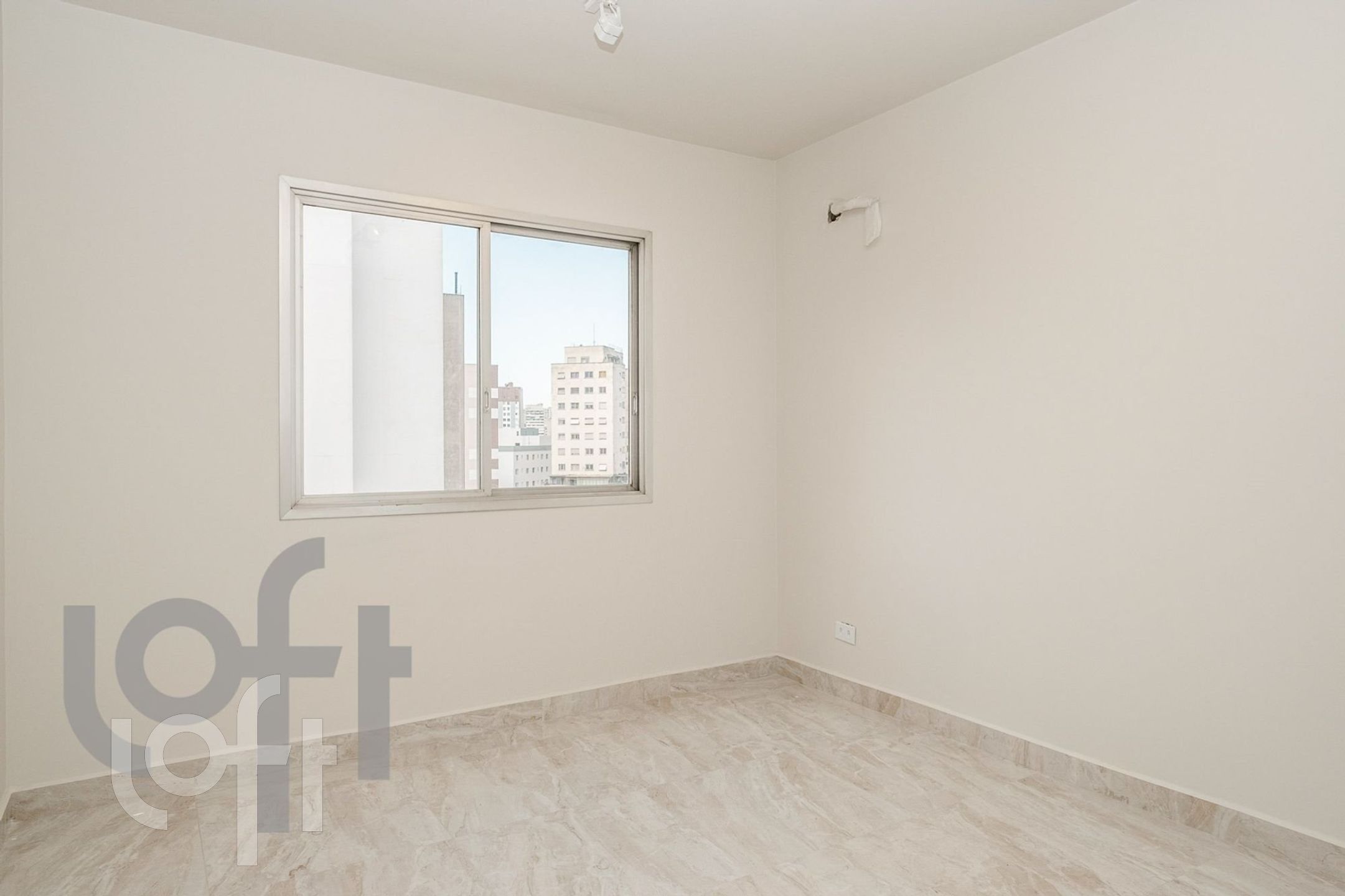 Apartamento à venda com 1 quarto, 38m² - Foto 11