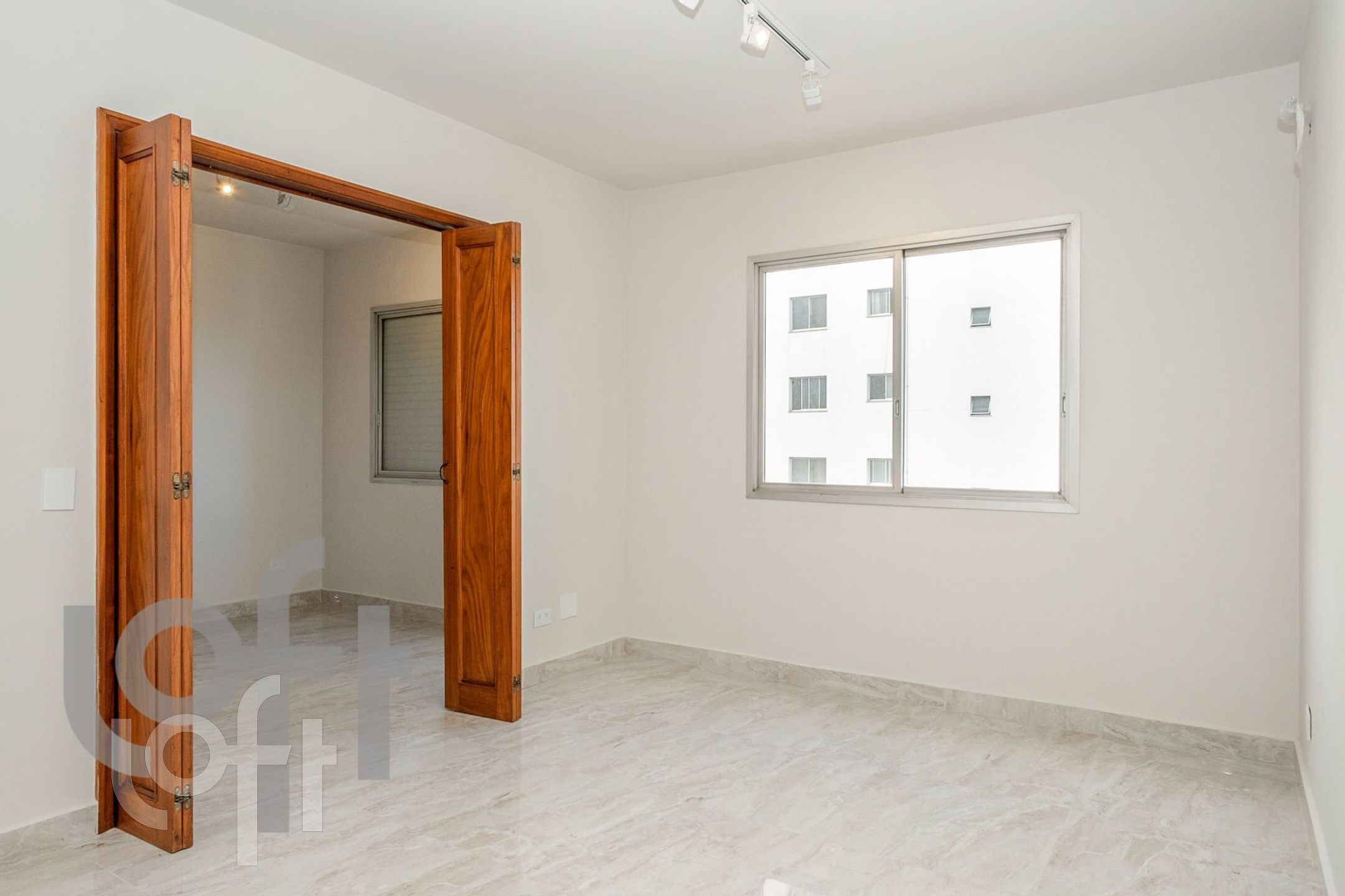 Apartamento à venda com 1 quarto, 38m² - Foto 8