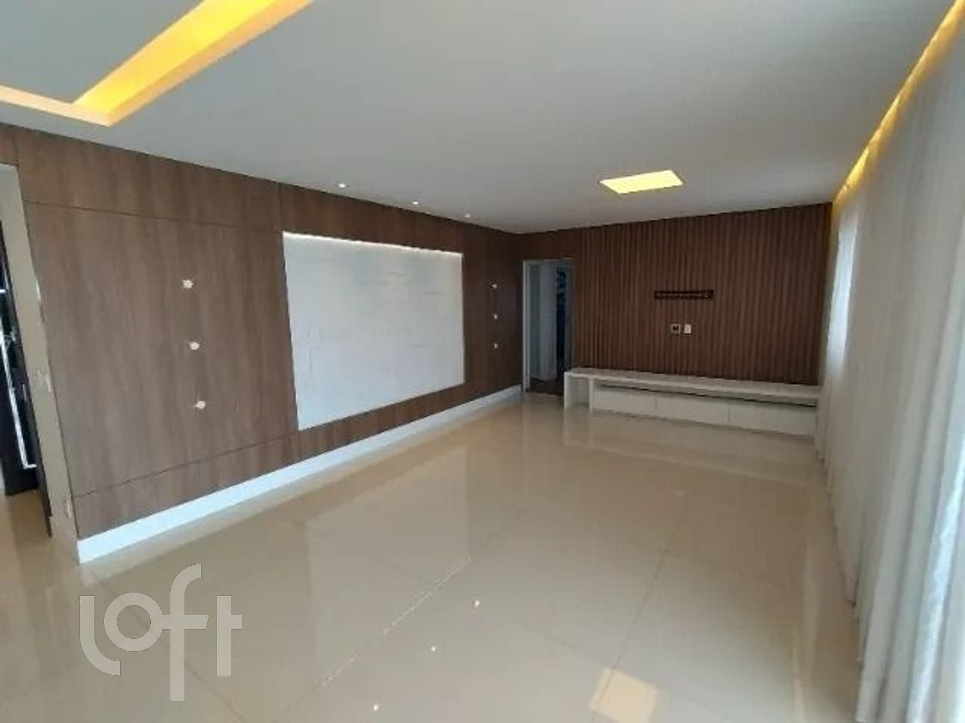 Apartamento à venda com 3 quartos, 171m² - Foto 3