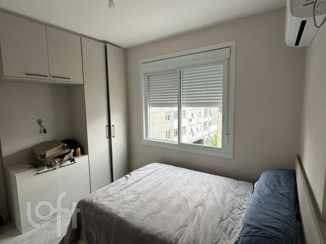 Apartamento com 7286m², 2 dormitórios, 1 suíte, 1 vaga, Petrópolis em Porto Alegre