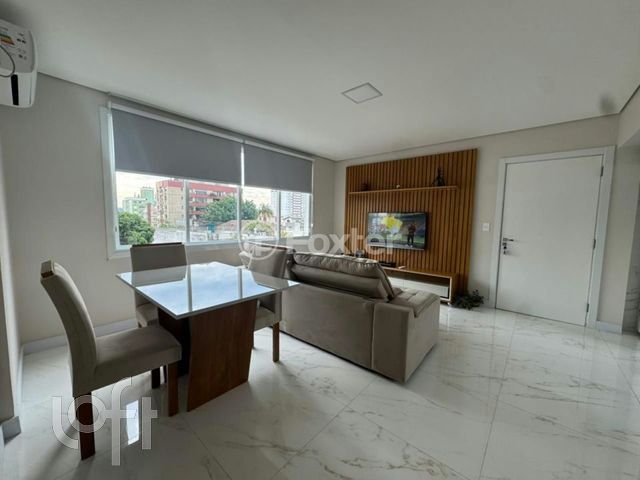 Apartamento com 72m², 2 dormitórios, 1 suíte, 1 vaga, Petrópolis em Porto Alegre