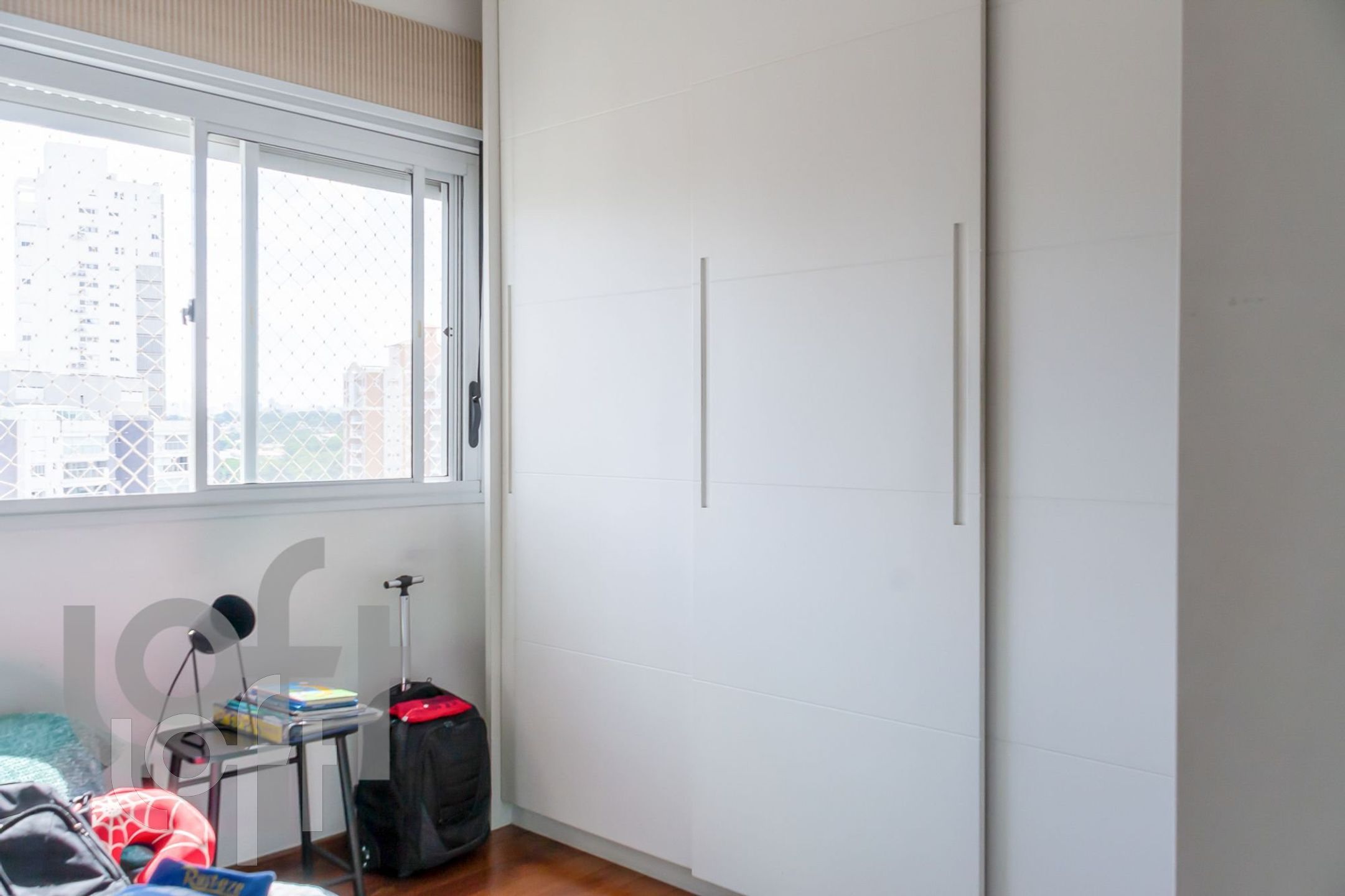 Apartamento à venda com 3 quartos, 96m² - Foto 3