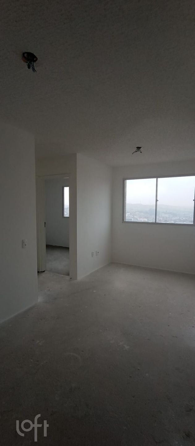 Apartamento à venda com 2 quartos, 42m² - Foto 1