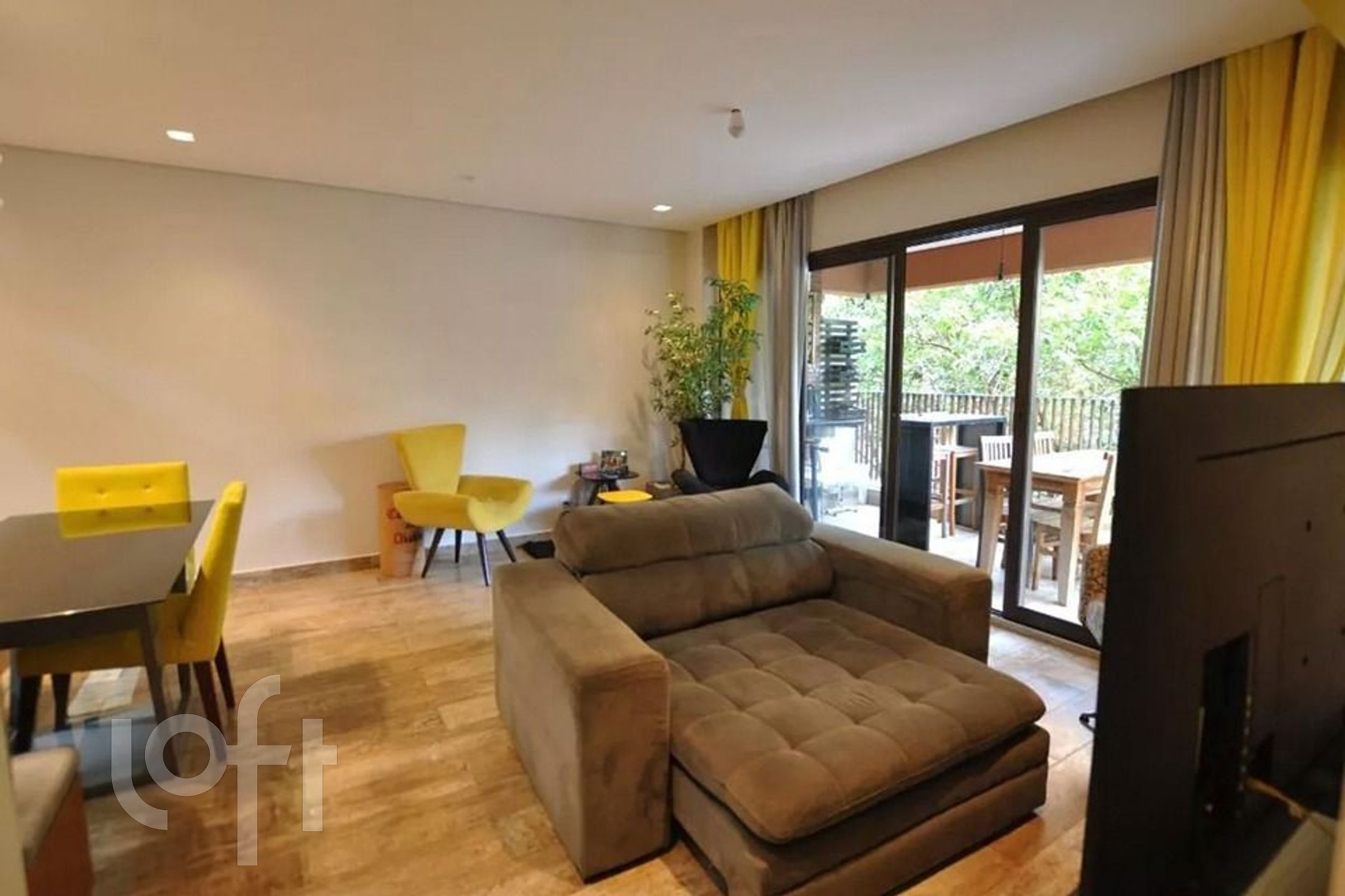 Apartamento na Vila Monumento, SP