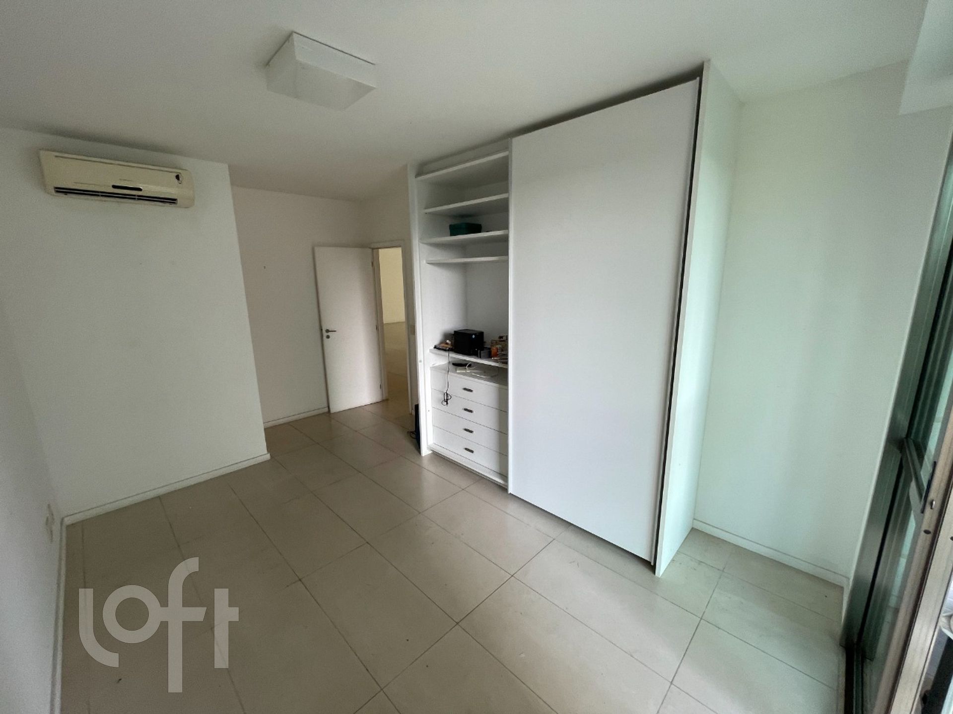 Apartamento à venda com 4 quartos, 275m² - Foto 12