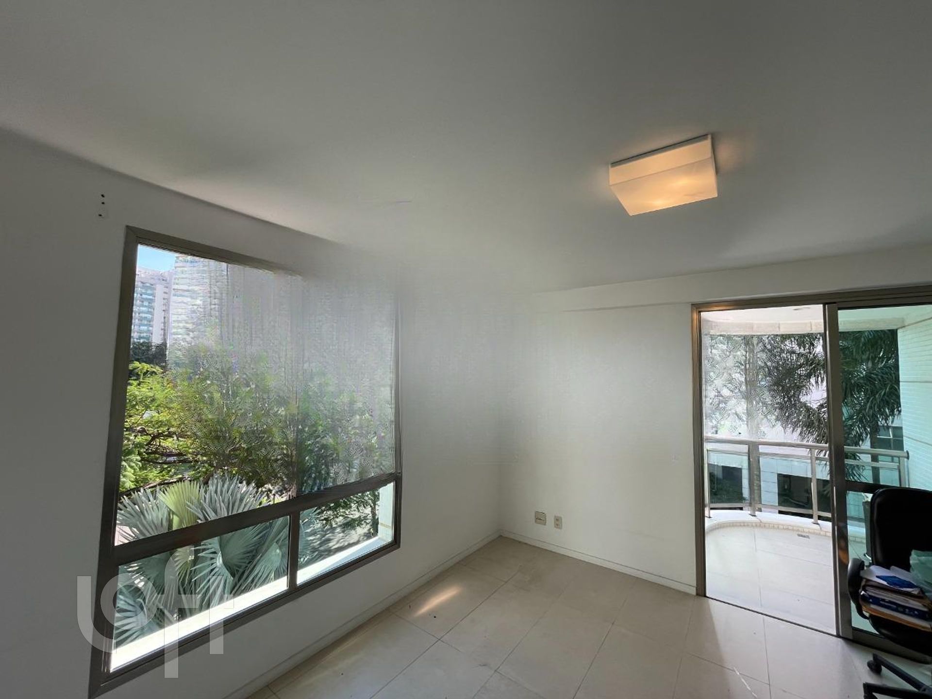 Apartamento à venda com 4 quartos, 275m² - Foto 17