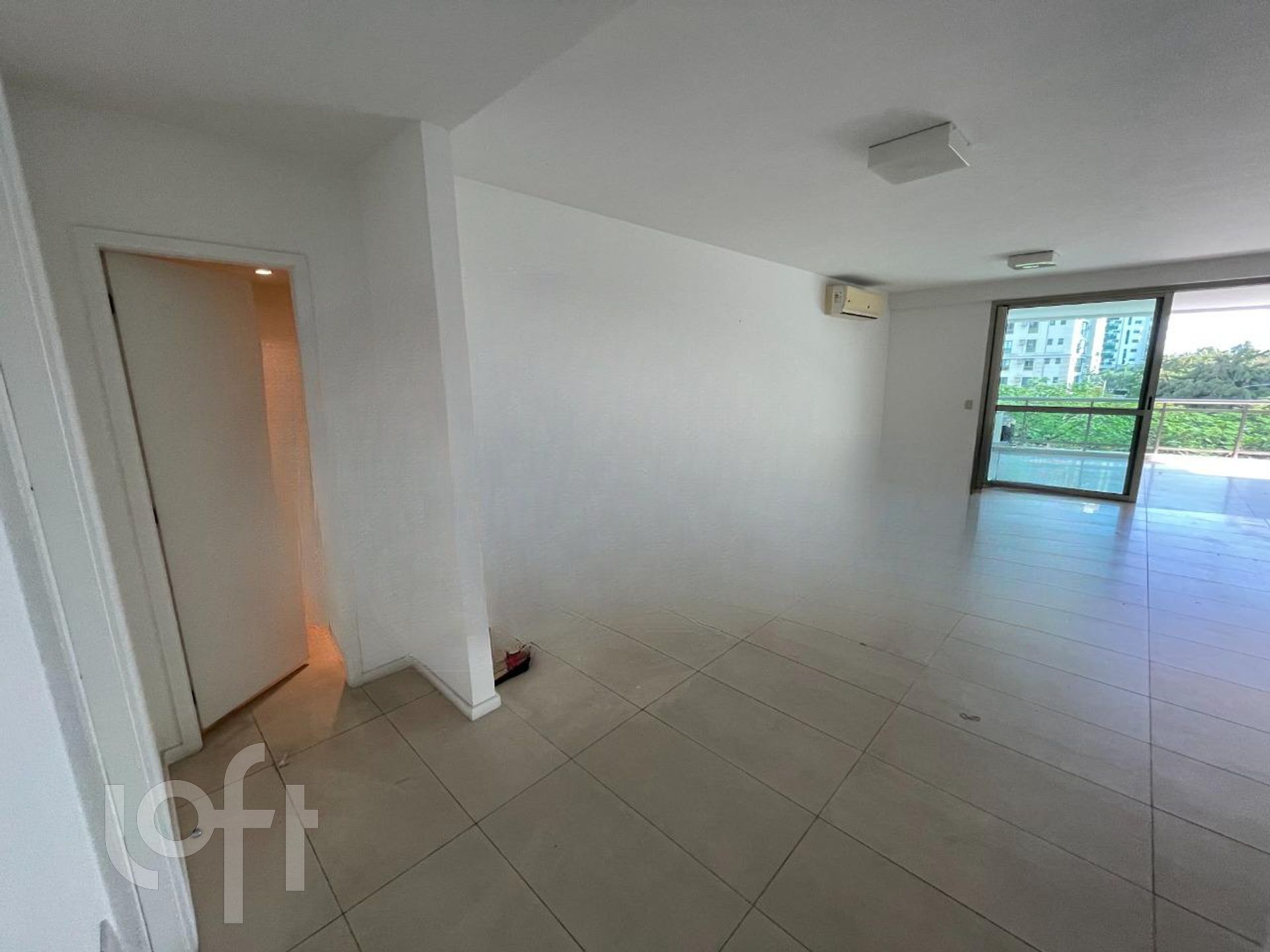 Apartamento à venda com 4 quartos, 275m² - Foto 5