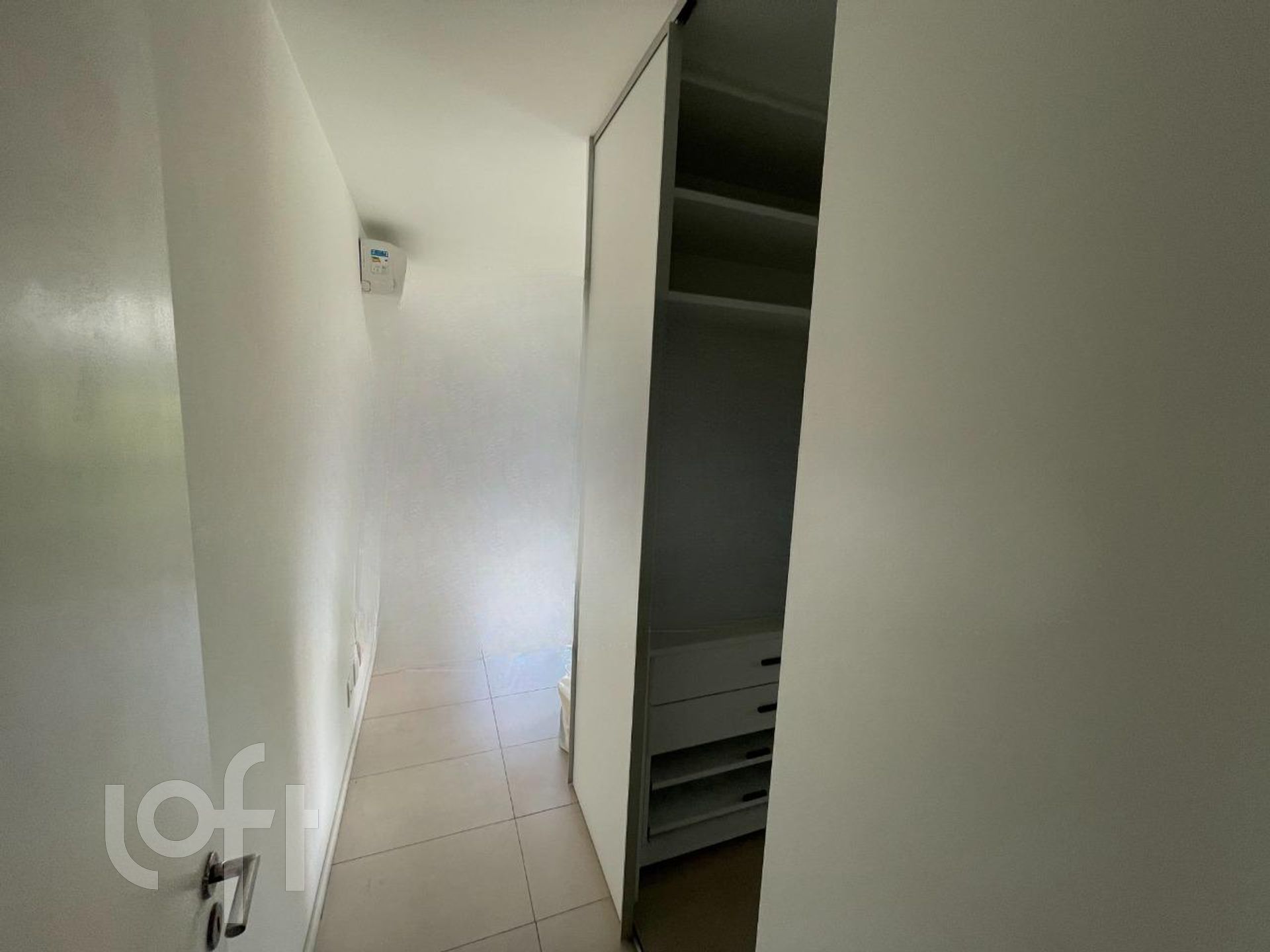 Apartamento à venda com 4 quartos, 275m² - Foto 15