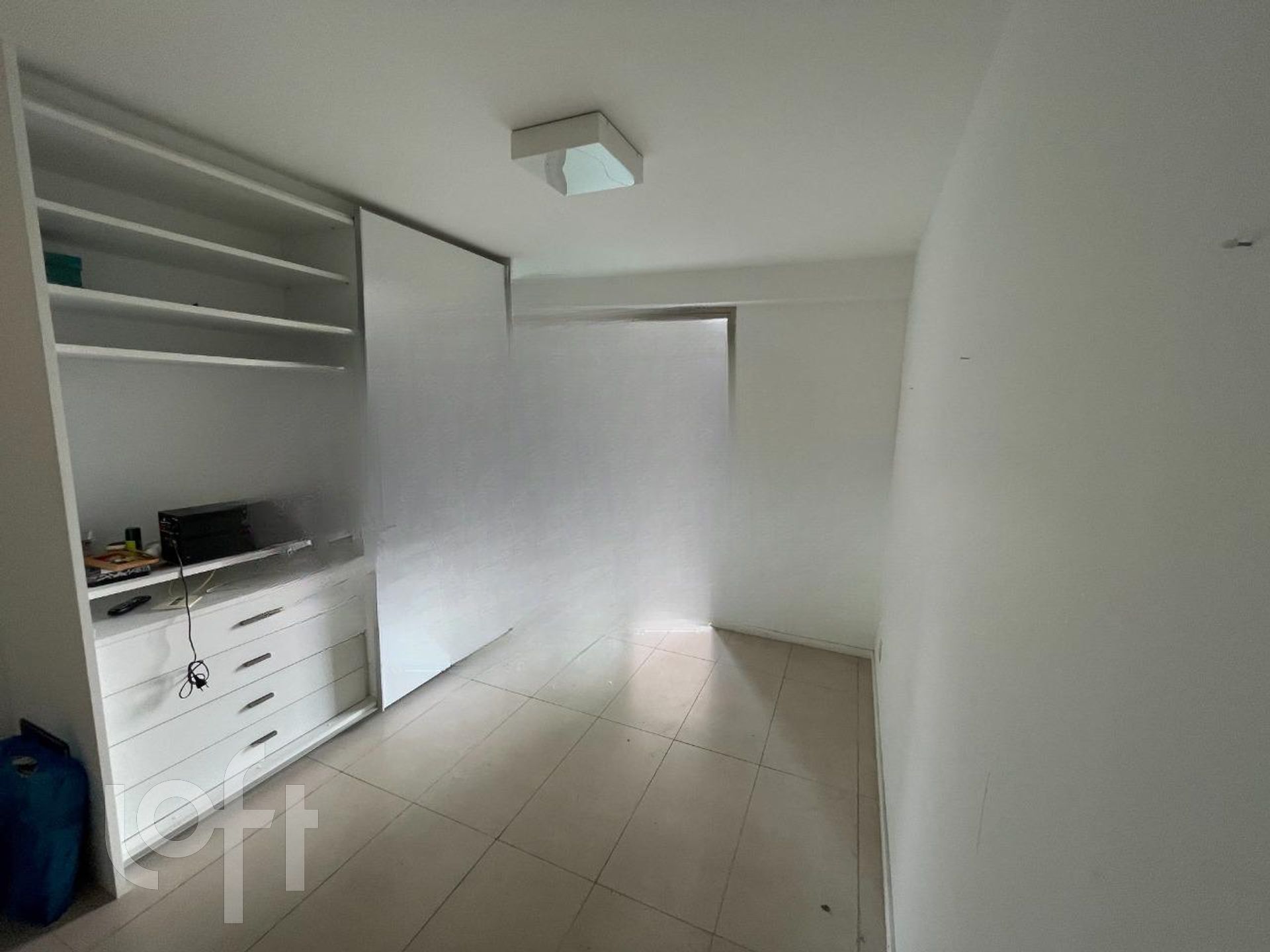 Apartamento à venda com 4 quartos, 275m² - Foto 11