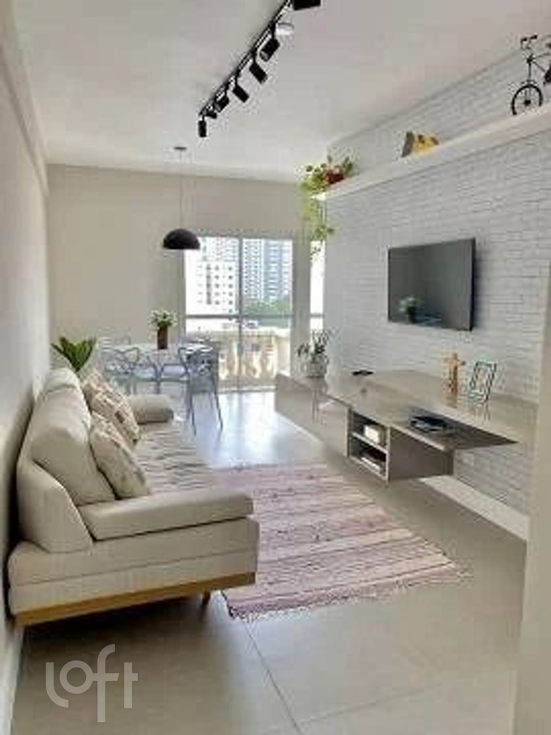 Apartamento à venda com 1 quarto, 50m² - Foto 1