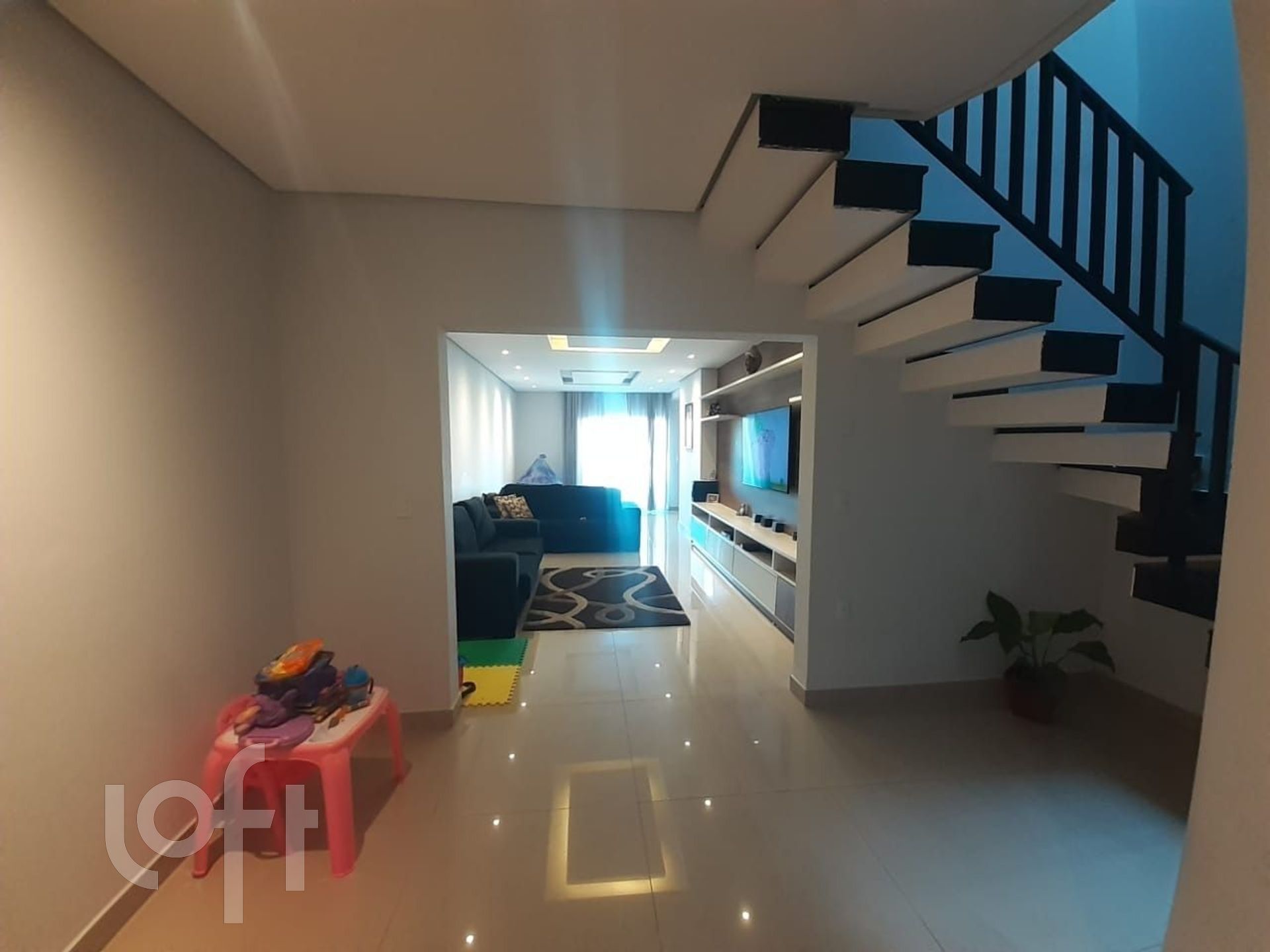 Casa à venda com 4 quartos, 310m² - Foto 14