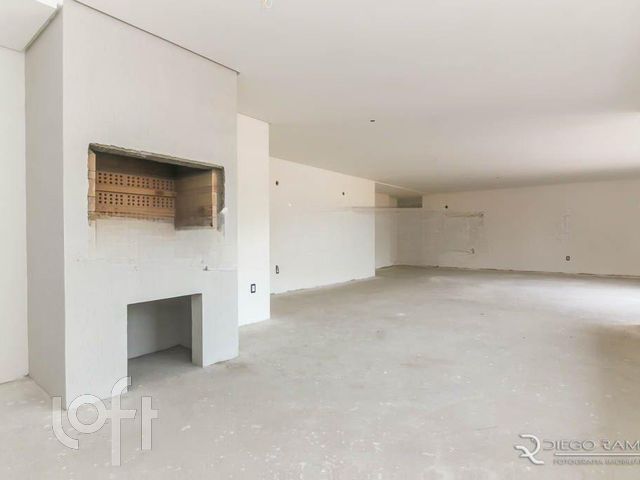 Apartamento com 309m², 3 dormitórios, 3 suítes, 4 vagas, Três Figueiras em Porto Alegre