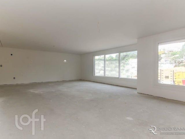 Apartamento com 309m², 3 dormitórios, 3 suítes, 4 vagas, Três Figueiras em Porto Alegre