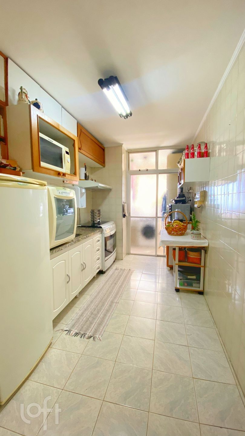 Apartamento à venda com 2 quartos, 74m² - Foto 2