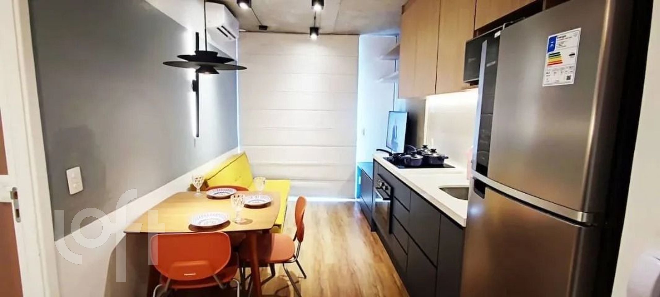 Apartamento à venda com 1 quarto, 35m² - Foto 1