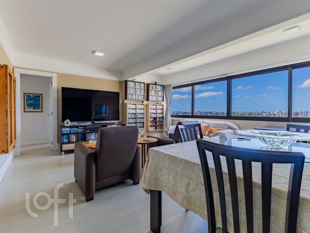 Apartamento com 106m², 3 dormitórios, 1 suíte, 1 vaga, Higienópolis em Porto Alegre